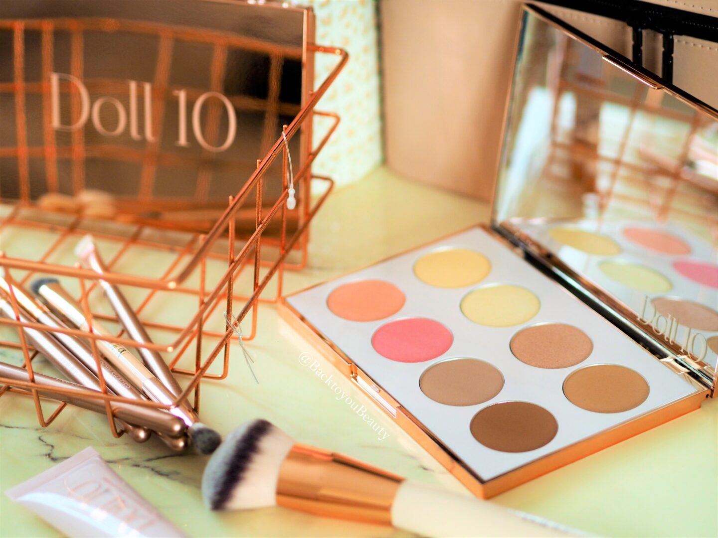 Complexion Enhancing Palette